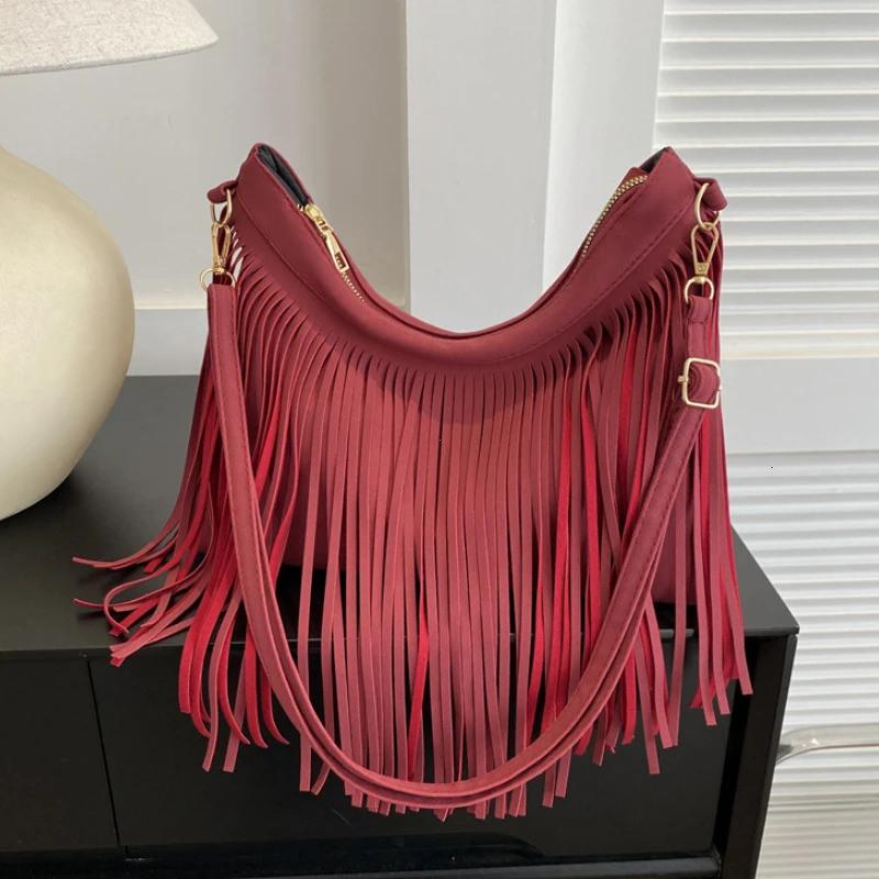 Vintage Tassels Crossbody Bags For Women Large Capacity Casual Fringes Shoulder Bag For Outdoor Travel Ladies Handbags Purses 250807