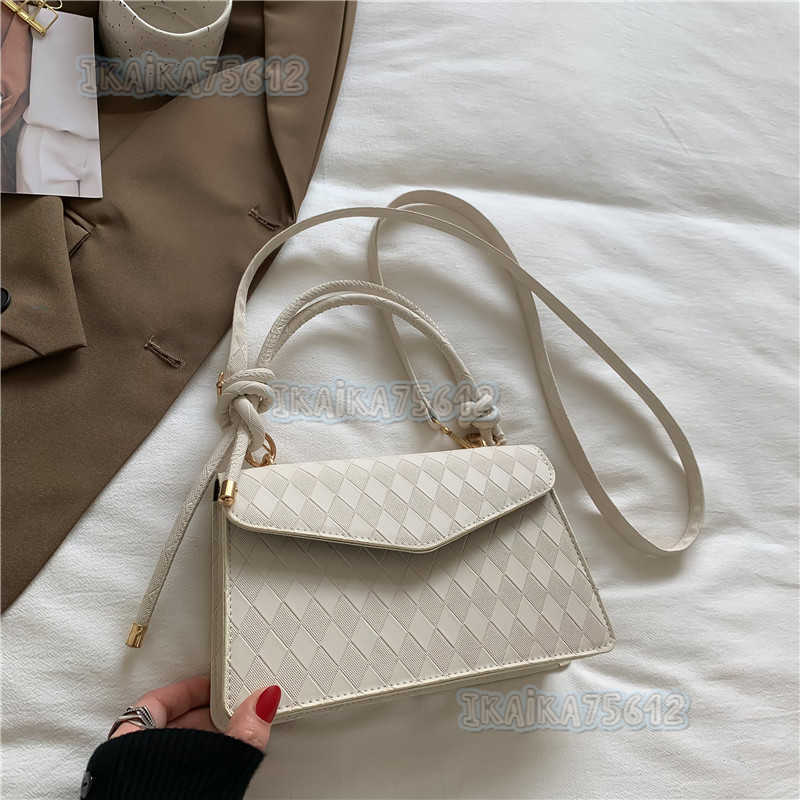 Celebrity Style Handbag for Women 2022 New Fashion Trendy Single Shoulder Small Square Bag Solid Color Crossbody Bag H250806