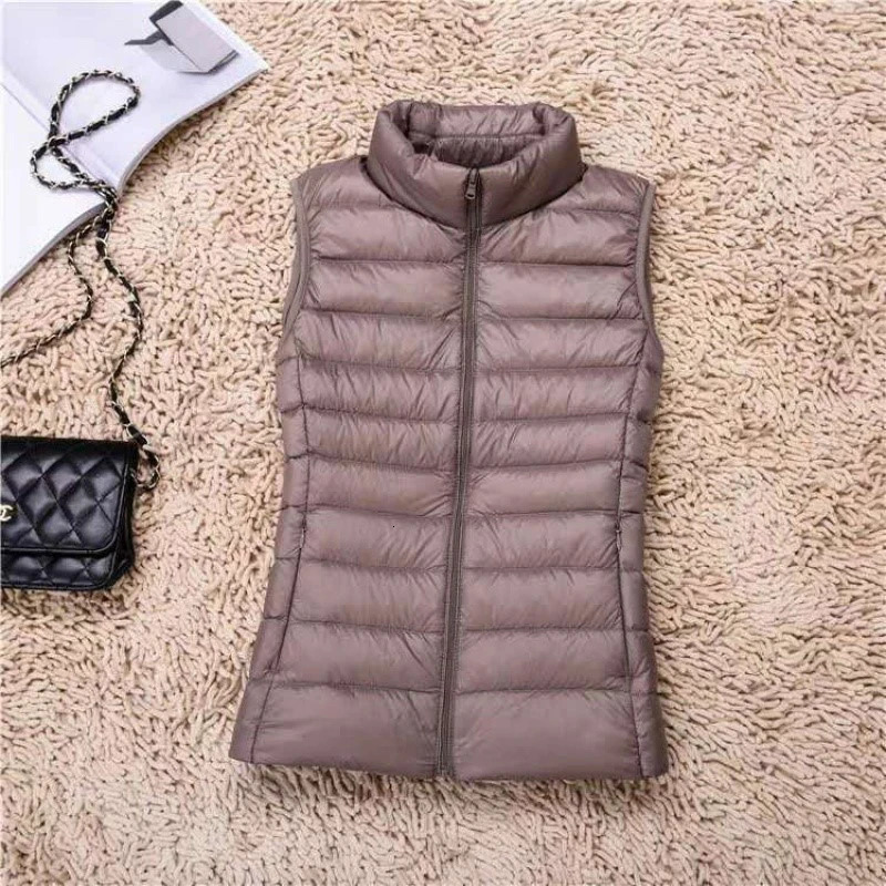 Packable Ultra-light Sleeveless Womens Winter Down Jacket White Duck Feather Warm Waistcoat Down Vest Outerwear Coats for Woman 250804