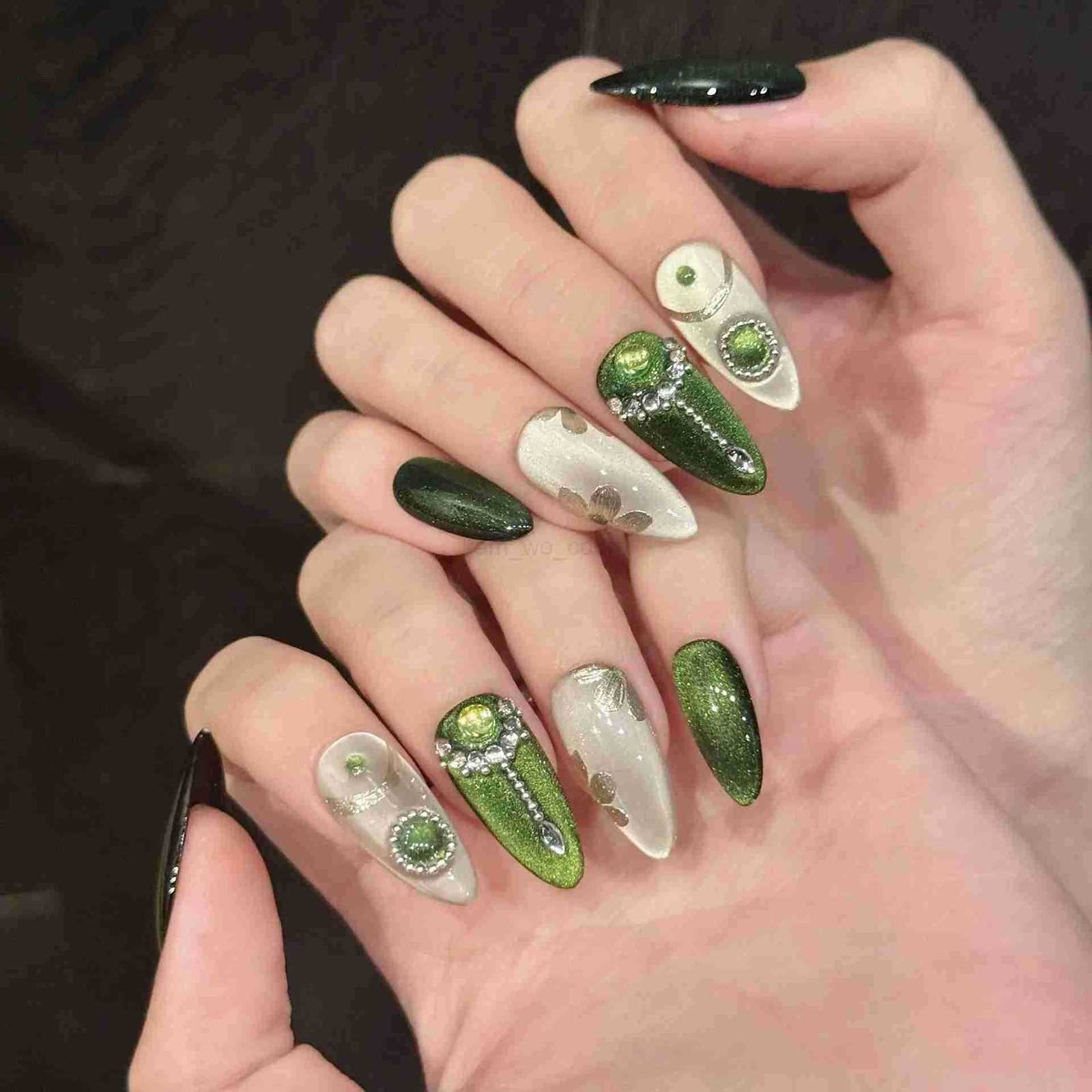10pcs Handmade Press On Nails Green Cats Eye Summer Fresh Fake Nail Tips Shiny Diamond Decor Light Luxury False Nails For Girls M250807