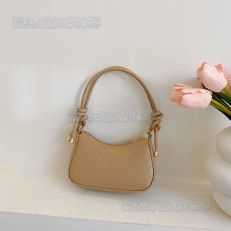 Trendy Fashion Solid Color Versatile Single Shoulder Underarm Bag 2024 Spring New Style Chic Crossbody Small Square Bag H250806