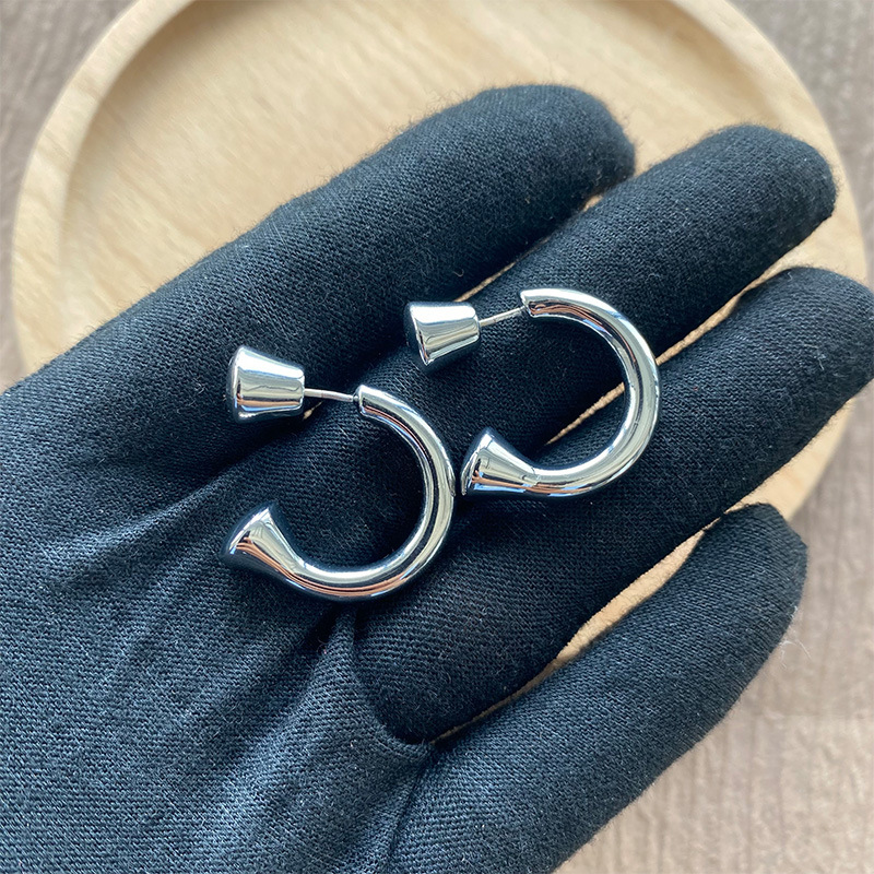 Europe Platinum Plated Copper S925 Silver Needle Earrings Women Fashion High Quality Jewelry Trendy