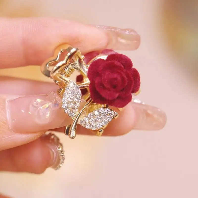 Red Rose Flower Small Hair Claw Rhinestone Rose Flower Grab Clip Fairy Hair Clips Woman Forehead Broken Hair Bangs Clip Headwear U250807