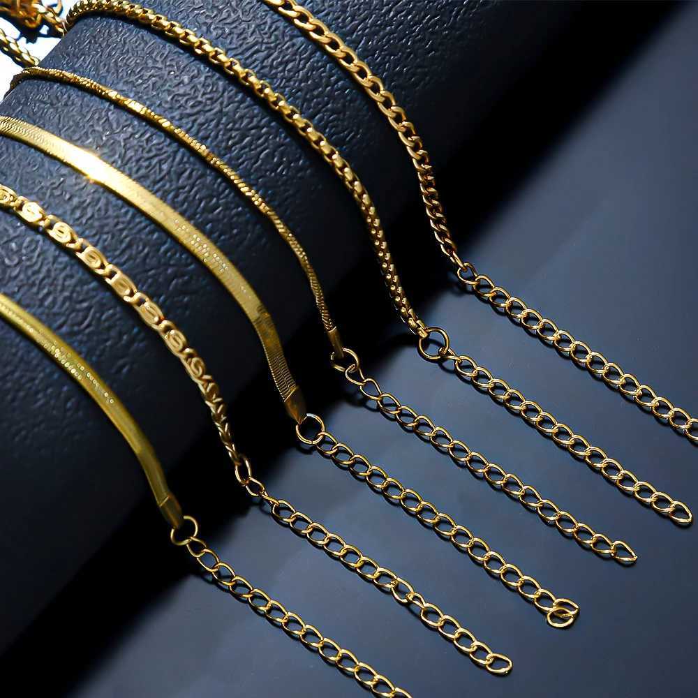 12pcs Fashion Stainless Steel Womens Bracelet Excellent Value Combination Gold Color Chain Bracelet Surprise Jewelry Gift W250807