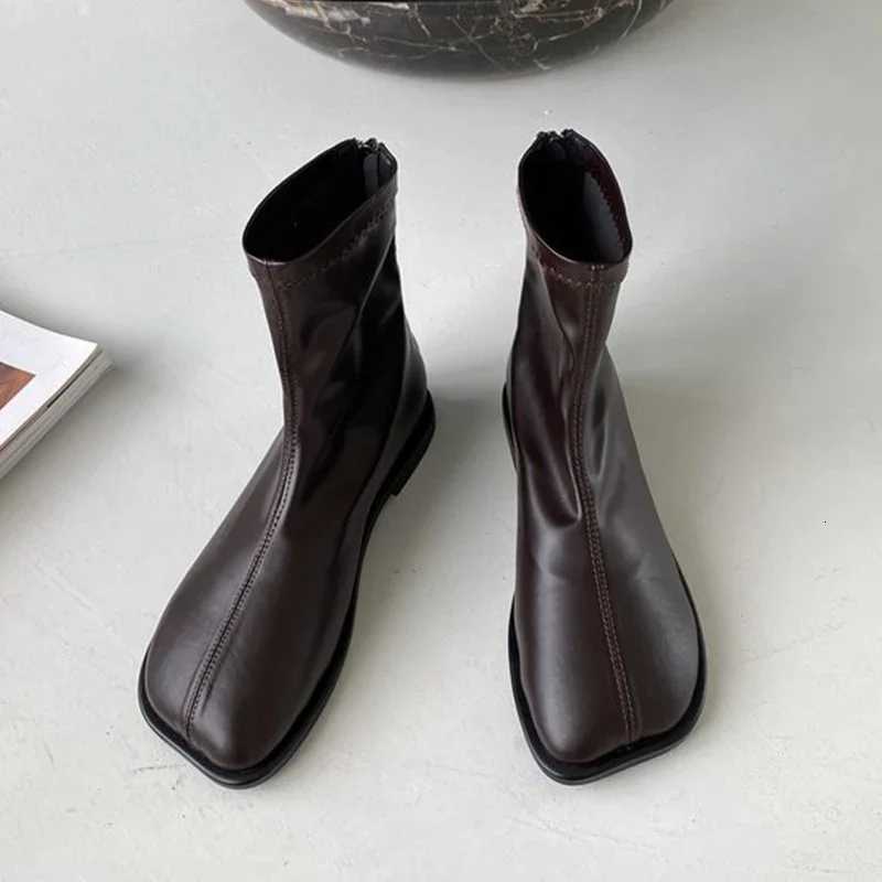 Women Leather Ankle Boots Flats Square Toe Designer Shoes Trend New Snow Boots Walking Goth Chelsea Boots Zip Female Shoes XJ250807