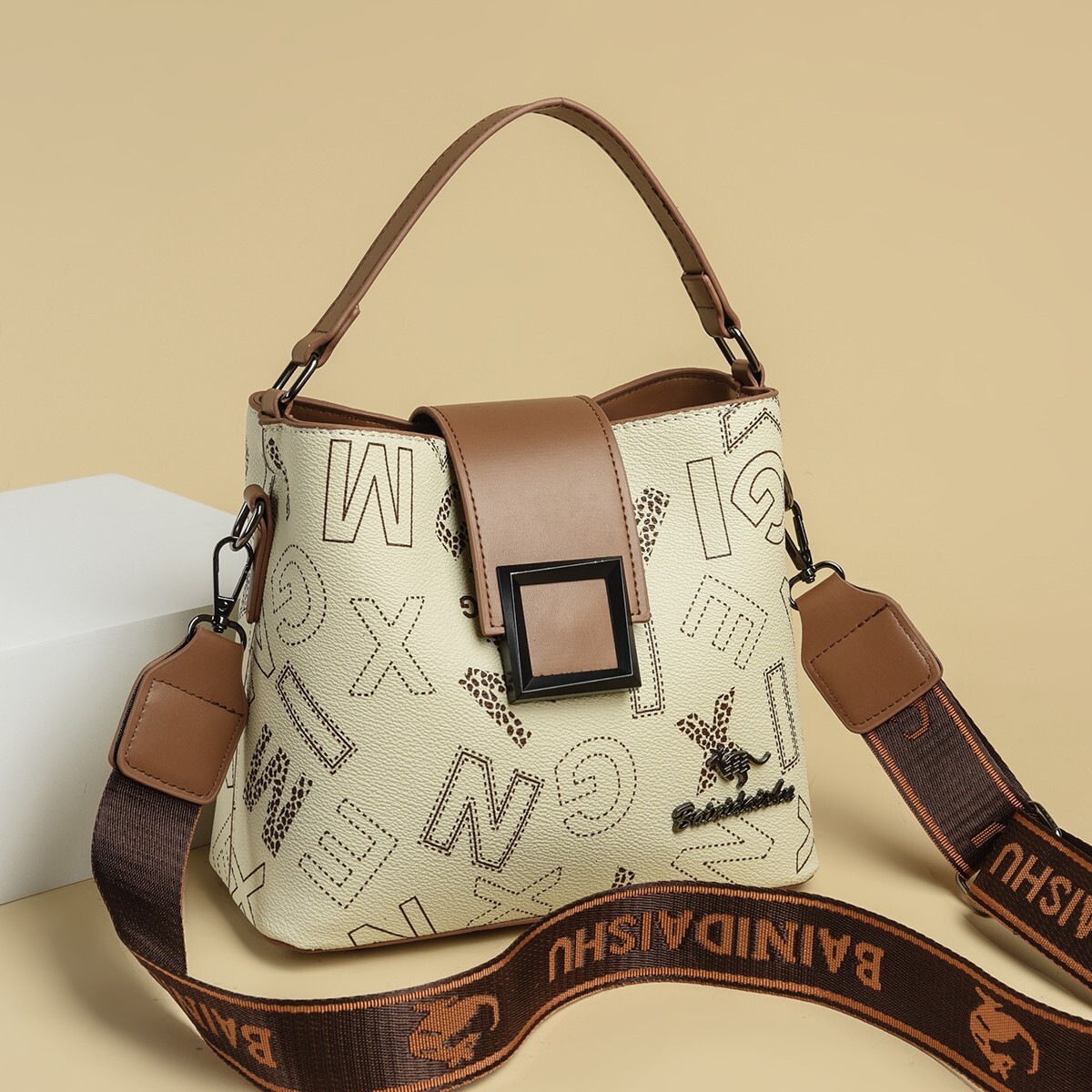 Free Shipping Designer Luxury Trendy New Women's Handbag Fashion High-end Single Shoulder Handheld Crossbody Versatile Simple Printed Bucket Bag 