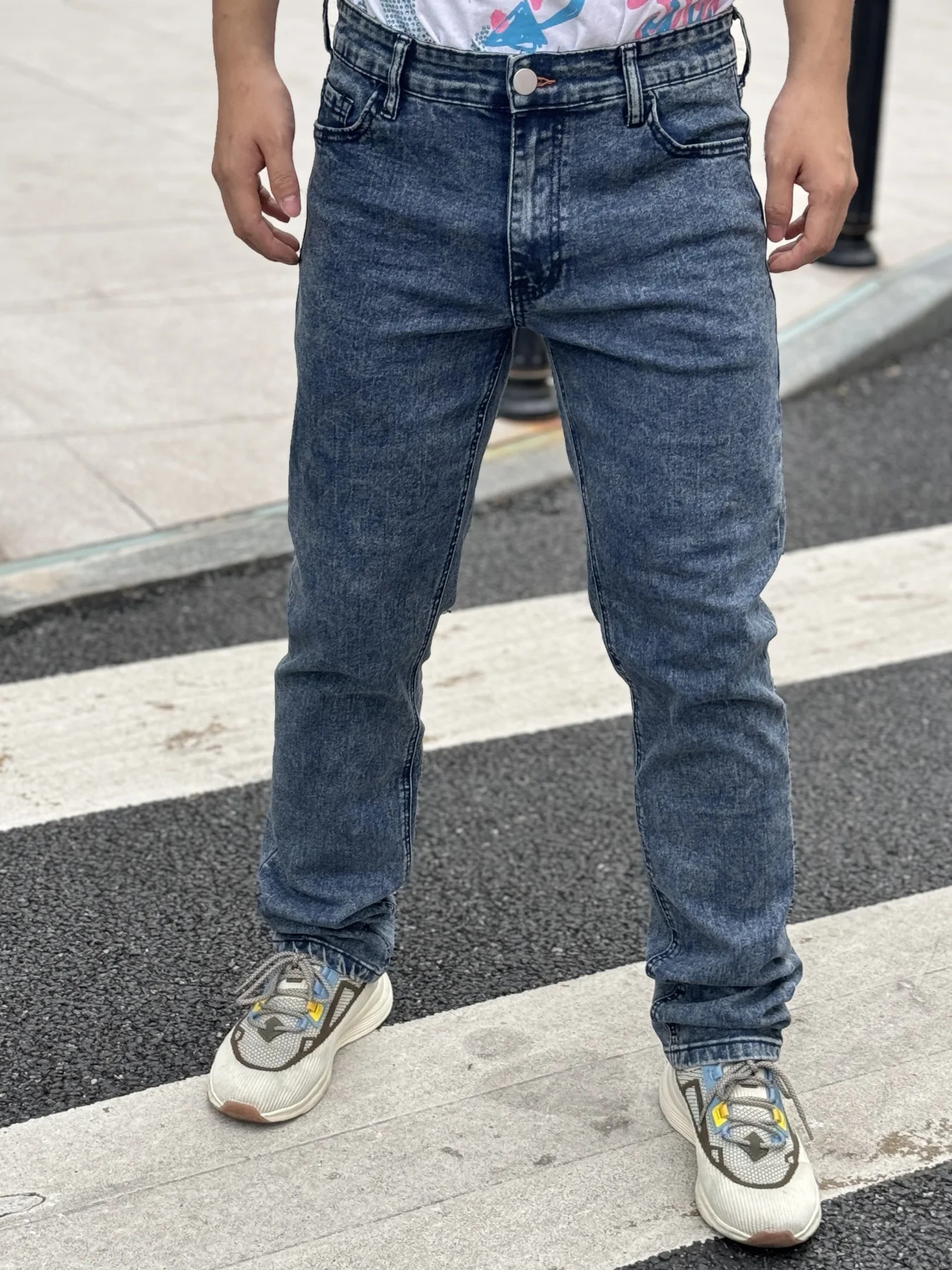 Classic Mens Denim Jeans Light Washed Vintage Effect Casual and Business Wear Suitable for All Four Seasons 250807
