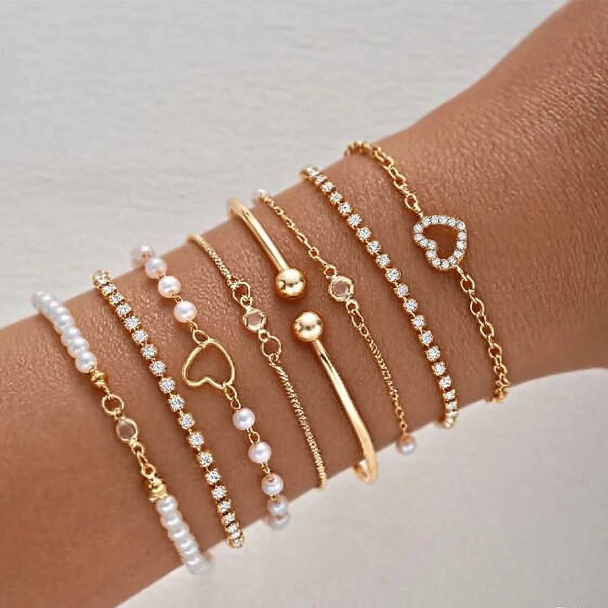 8-Piece Elegant Heart Rhinestone Stacked Bracelets For Women Gold Color Multi-Strand Pearl Chain Bracelet Party Fashion Jewelry W250807