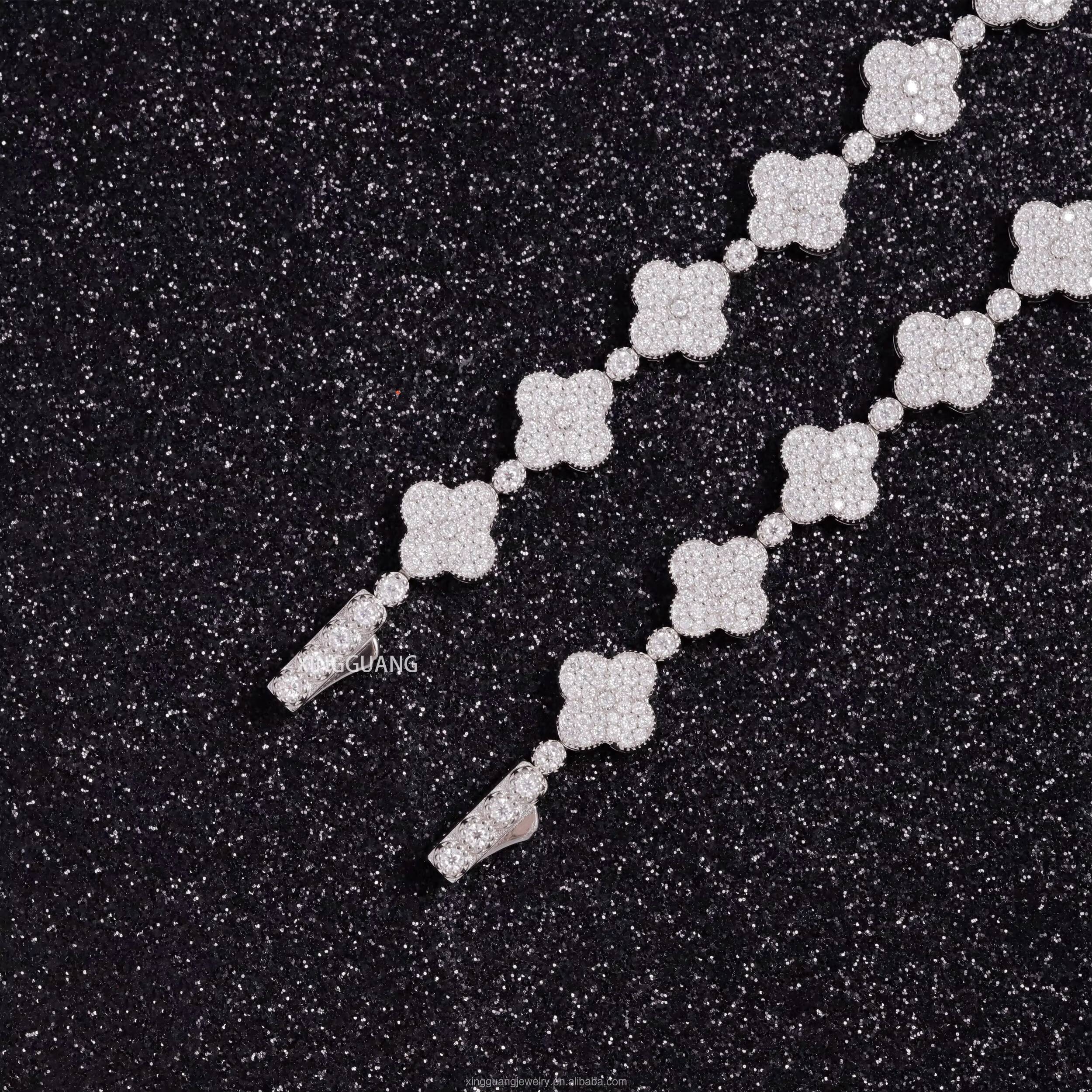 Fashion Style Moissanite Clover Bracelet 9mm Wide Hip Hop Women Bracelet Fine Jewelry S925 Silver VVS Diamond Clover Bracelet