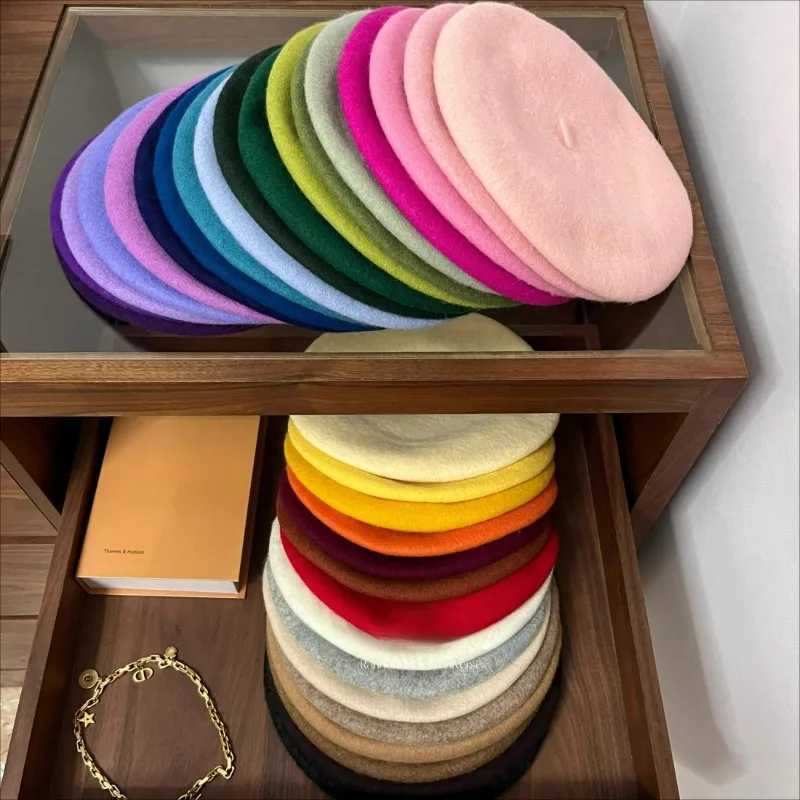 New Multi-color Wool Thick Berets Winter Autumn Artist French Retro Plain Painter Hat for Women Girls Warm Walking Outdoors XJ250807