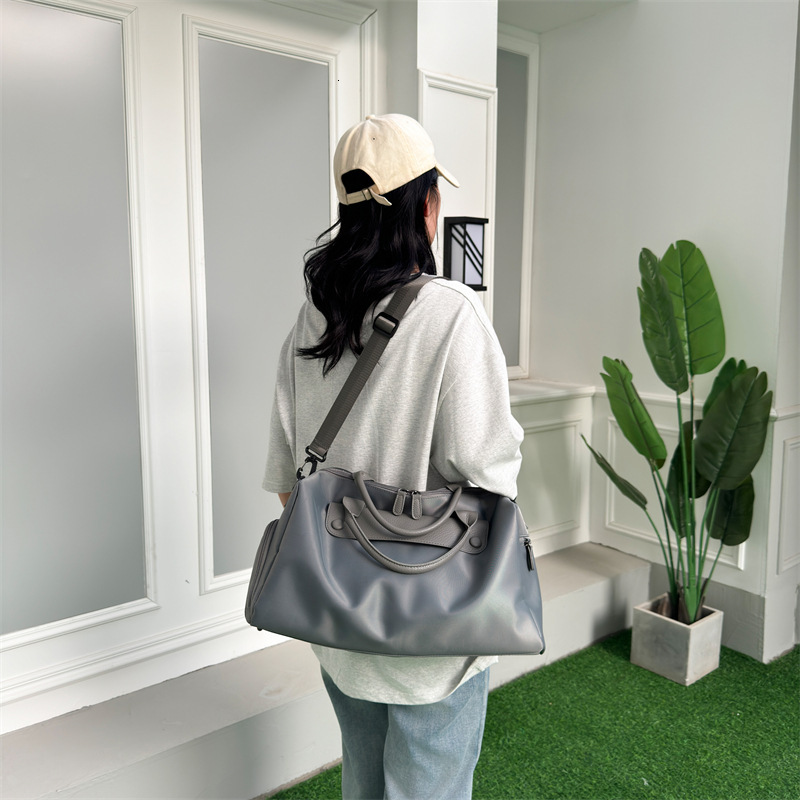 New Solid Color Large Capacity Sports Gym With A High-End Feel, Waterproof Storage Bag, Outdoor Tote Bag