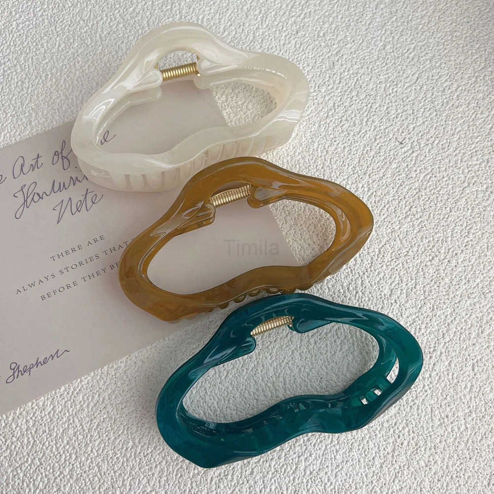 Clouds Hollow Out Hair Claws Clips Women Girls Jelly Acrylic Hair Clamps Plastic Irregular Hair Barrettes Hair Accessories New U250807