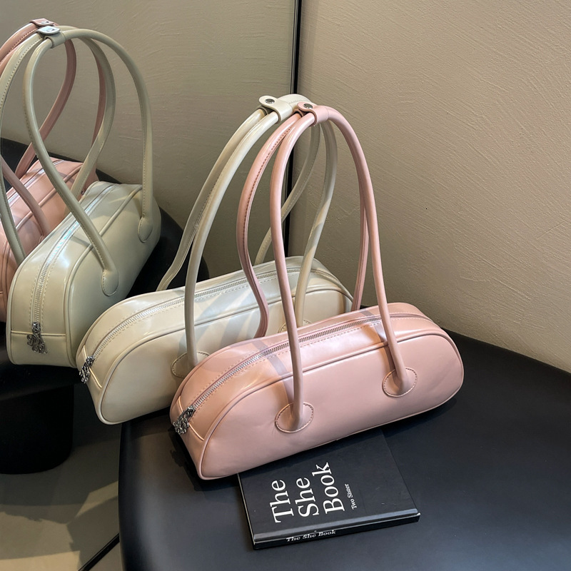 Free shipping designer High-end Simple Versatile Bag for Women New French Style Textured Shoulder Bag Underarm Bag Internet Celebrity Niche Baguette B