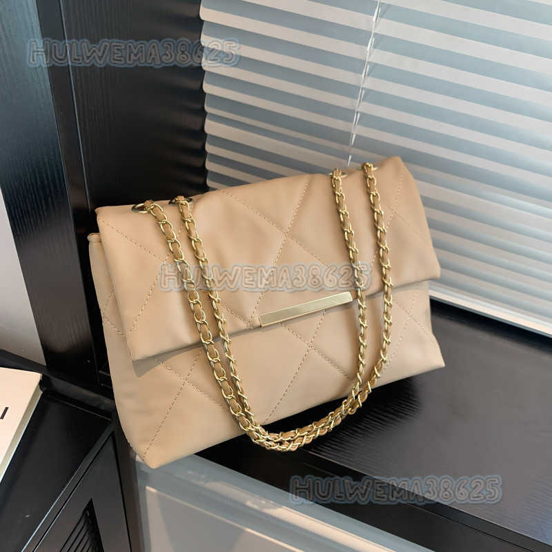 High-end Fashion Bag for Women 2024 New Trendy Chain Crossbody Bag Niche Design Casual Simple Shoulder Bag H250806