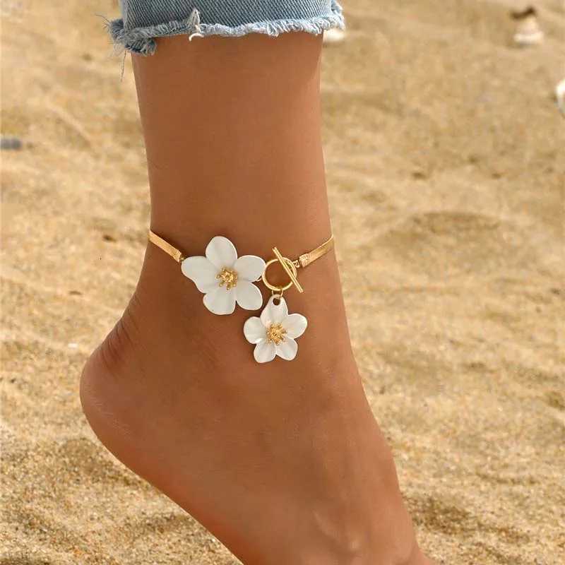 Fashion Cherry Blossom Charm Anklets for Women Summer Beach Accessories Gold Color Chain Anklet Leg s Wedding Gift Y250805