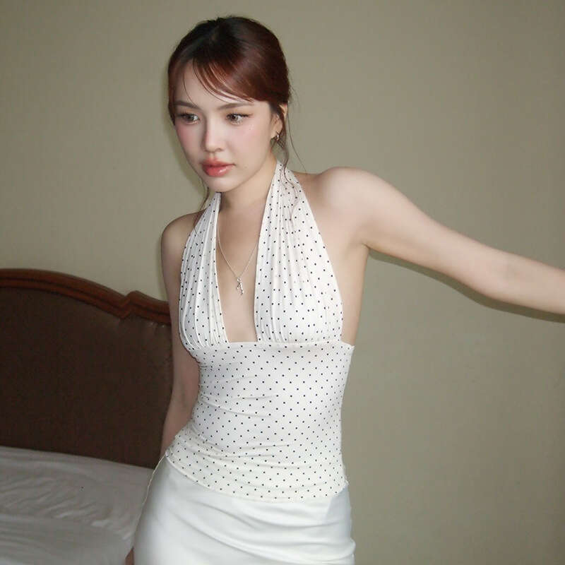 2025 designer Summer New V-Neck Sleeveless Polka Dot Camisole Hot Girl Slim Halter Top for Women