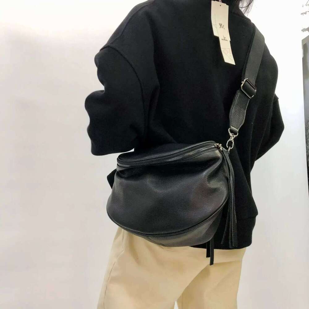 Leather Cowhide Saddle Chest Large Capacity Shoulder Crossbody Bag Canvas Purse