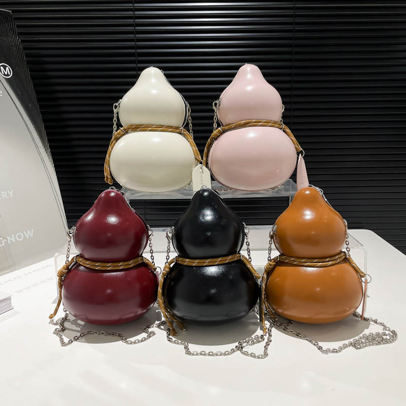 Free shipping designer Trendy Gourd Bag for Women 2025 Niche Design Single Shoulder Bag Ins Style Personality Crossbody Bag Wholesale