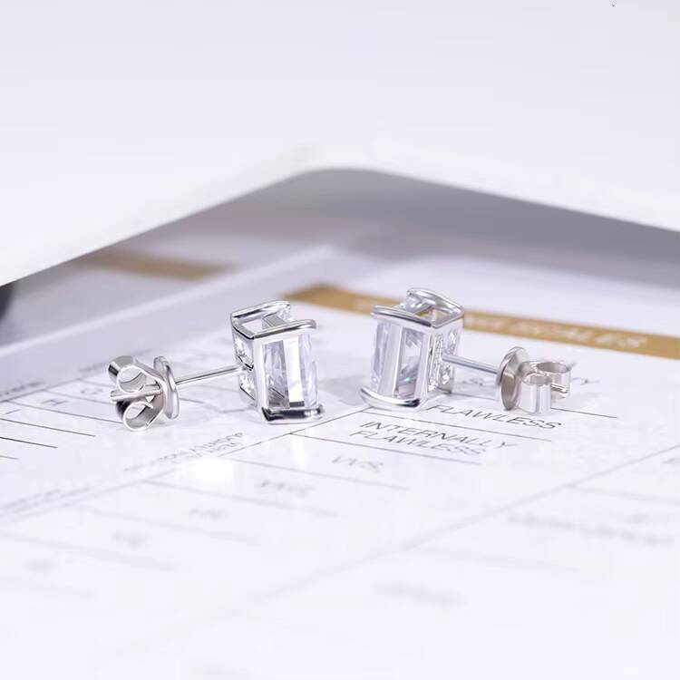 XG Pass Diamond Tester 1.2CT Princess Cut Moissanite Stud Earrings 925 Silver Moissanite Earrings