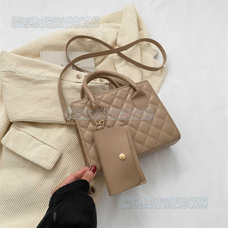 Solid Color Simple Fashion Diamond Embroidery Thread Bag 2023 Trendy Single Shoulder Crossbody Bag Small Square Bag Trendy H250806