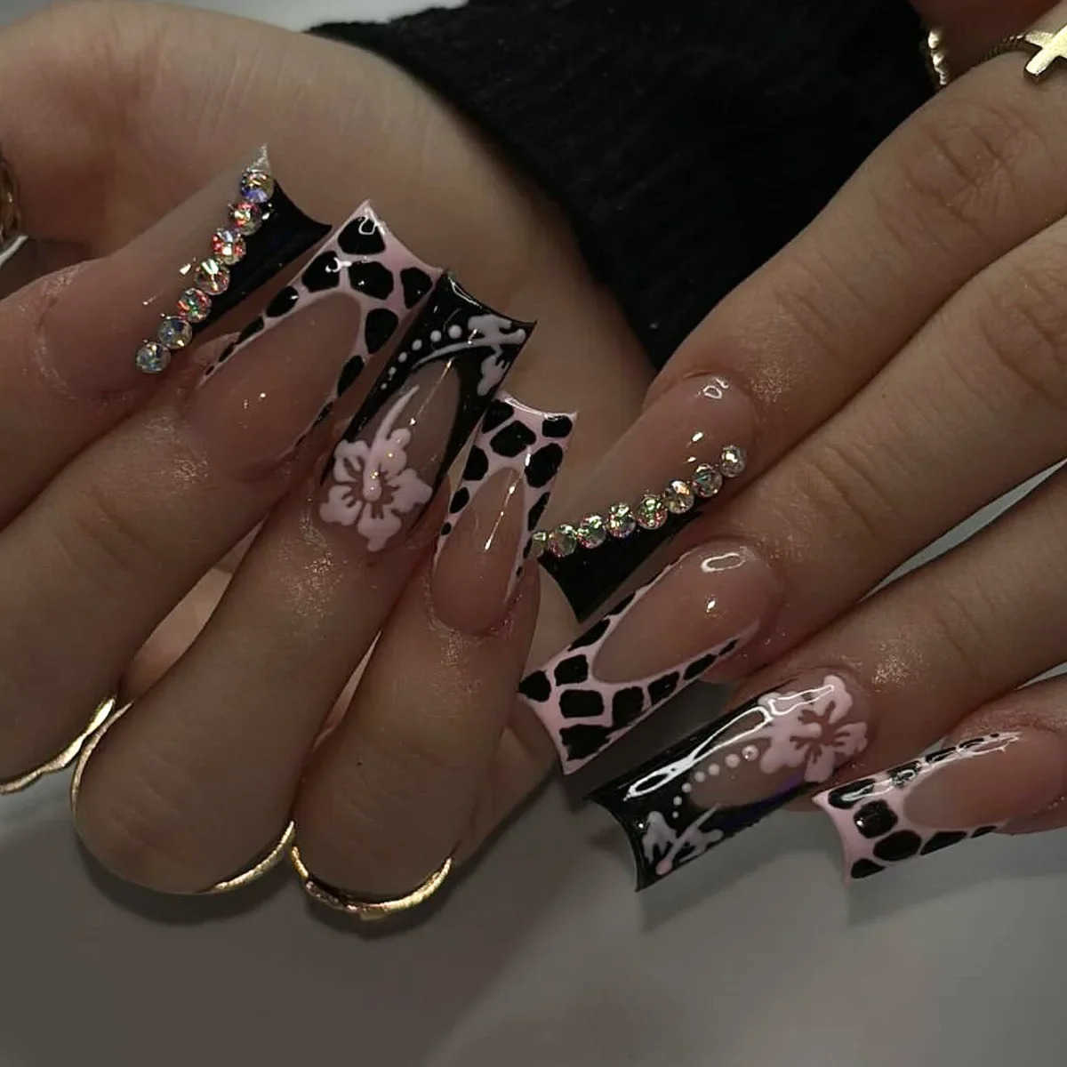 24Pcs Long Coffin Leopard Print False Nails with Glue Sweet Cool Diamond Fake Nail Set Floral French Press on Wearable Nail Tips M250807