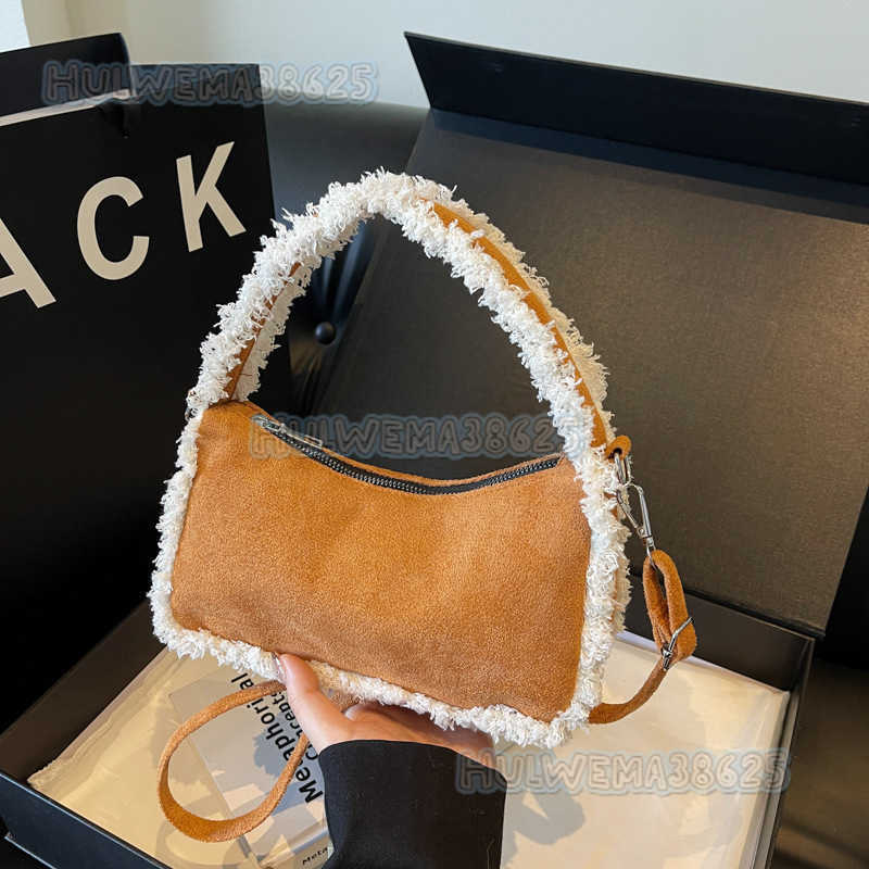 2024 Autumn/winter New Fashionable Lamb Wool Large Capacity Shoulder Bag Trendy Splicing Underarm Bag Hairy Bag Womens Bag H250806