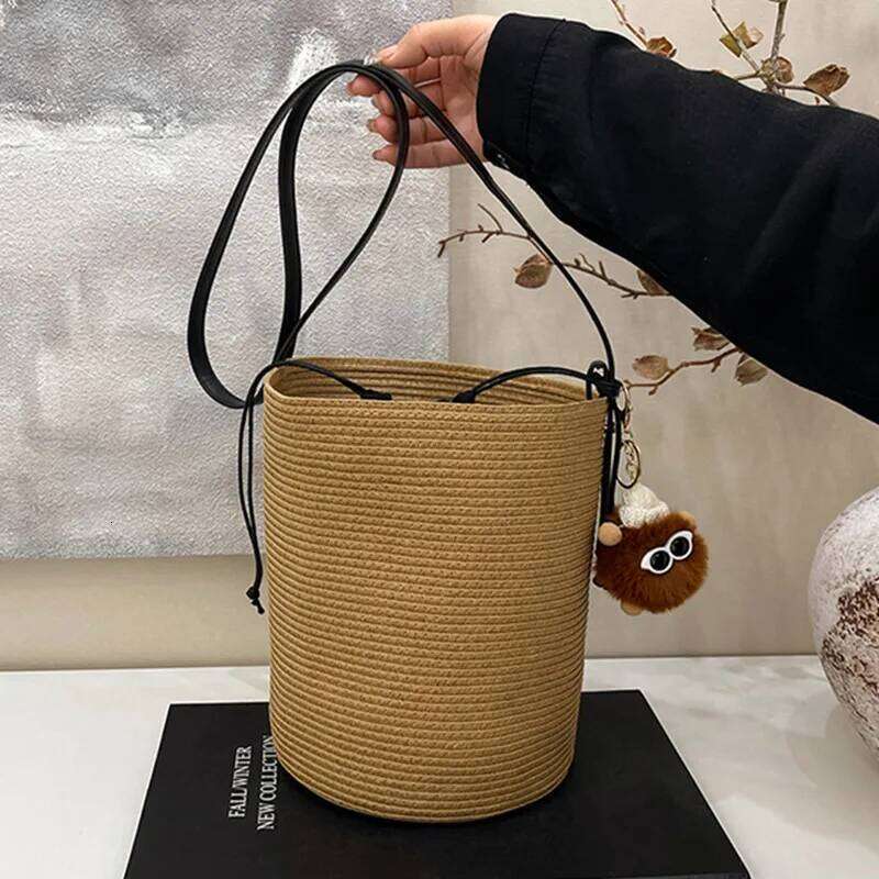 Straw Fashion Large Capacity Handmade Braid Handbags Woven Shoulder Crossbody Bag Summer Beach Bucket Bag