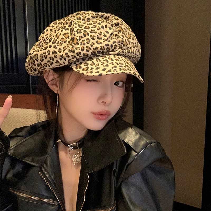 Women Leopard Berets Autumn Winter Vintage Octagonal C Retro Elegant Ladies Painter Hat Korean Girl Cloud Berets Duckbill Hats XJ250807