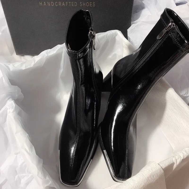 Autumn and Winter Elegant Square Head Thick Heel Side Zipper Solid Color Stitching Black High Heel Fi Boots for WomenXJ250807