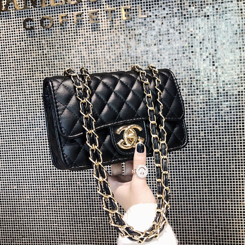 2025 New Designer Bag Shoulder Bag Fashionable Camera Bag Shaped Shoulder Bag capacity tote high-end printed single shoulder crossbody bag