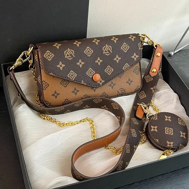 Designer Bag Luxury Bag Women Crossbody Mobile Phone Shoulder Bag Design Sier Colored Internet Famous Popular New fashionable printed shoulder bag Pur