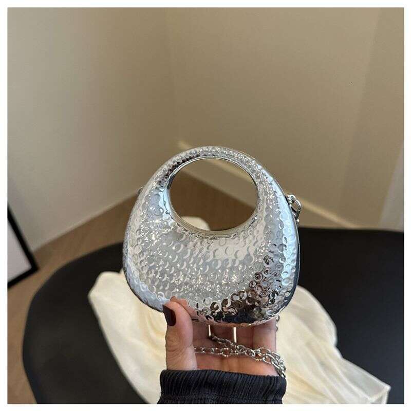 Fashion Banquet Chain Hand held Acrylic Small Women s Lipstick Change Accessories Single Shoulder Crossbody Bag New Style