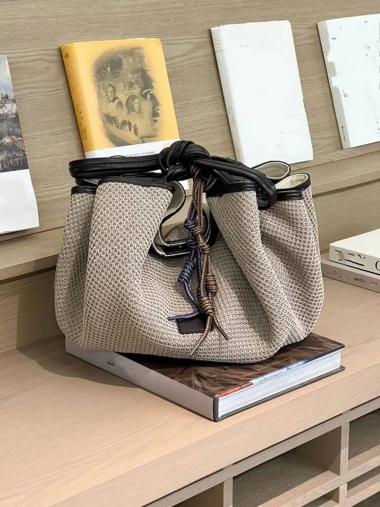 Designer Women Casual Totes Handbag Summer Holiday Straw Vintage Bucket Shoulder Bags Cow Leather Spliced Beach Bag high-quality