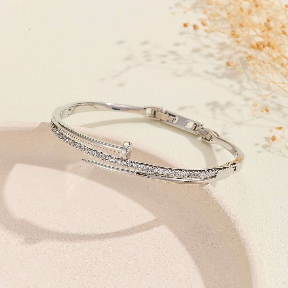 Bracelet Designer luxury jewelry for women Creative Fashion with Extendable Clasp Copper Micro Inlaid Zirconia Stud Bracelets Holiday vacation gifts