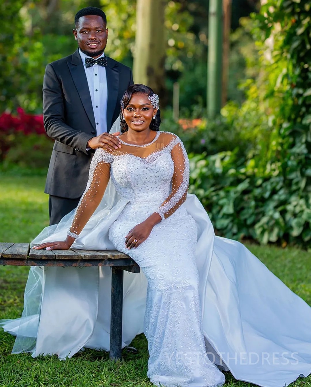 Fashion Mermaid Long Sleeves Wedding Dresses Scoop Neck Pearls Bridal Gowns Appliques Detachable Train Dresses Custom Made vestidos de novia