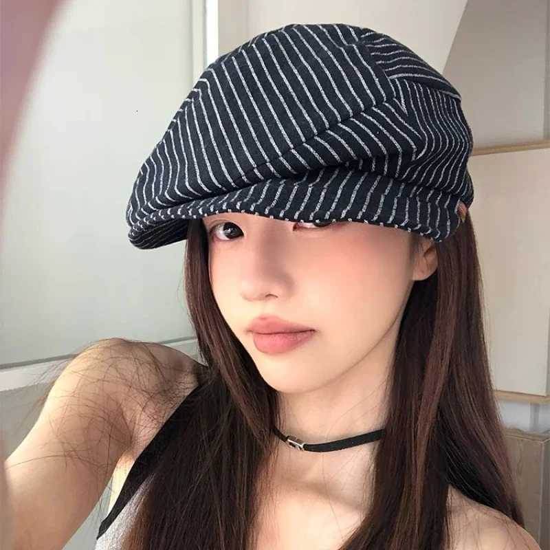 Japanese Classic Color Matching Striped Newsboy Hats Women Summer Breathable Versatile Show Face Small Retro Literary Berets XJ250807