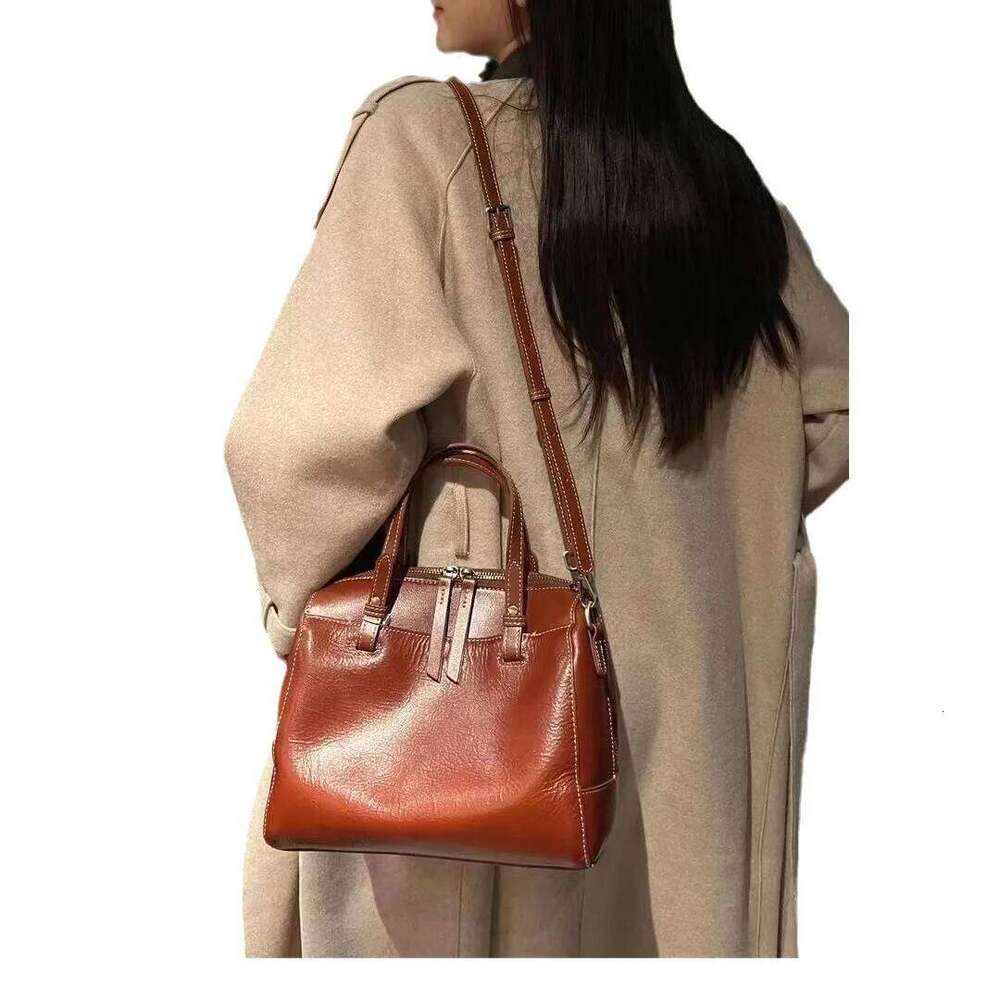 2025 Vintage Geniune Leather Pillow Woman Top-Handle High Quality Work Briefcase Shoulder Crossbody Bag Large Capacity 20250805