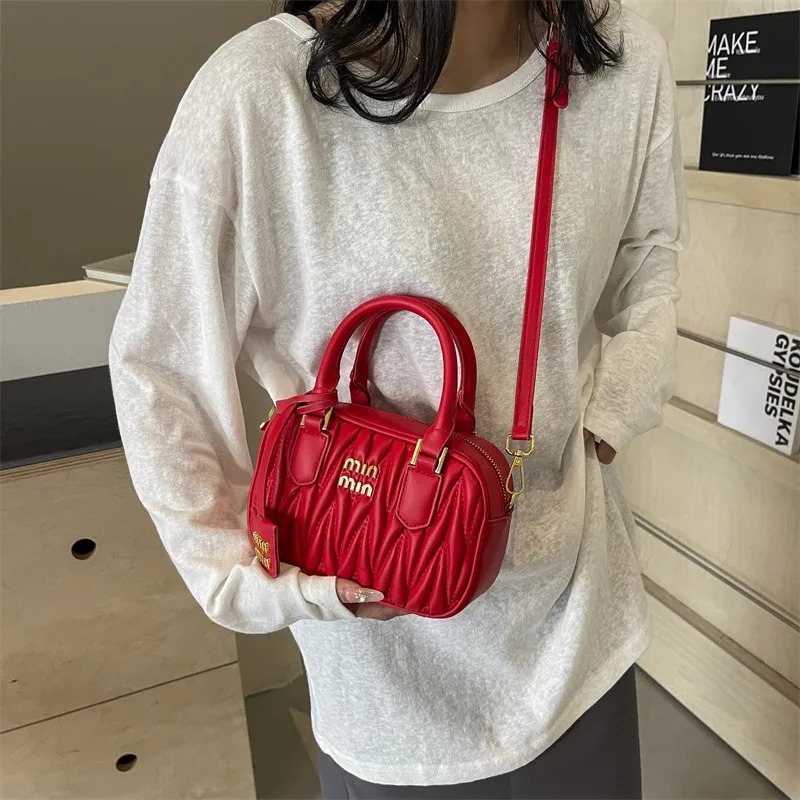 Designer bag 2025 new fashionable luxury shoulder bag crossbody bag classic bag small square bag fashionable women's bag handbag