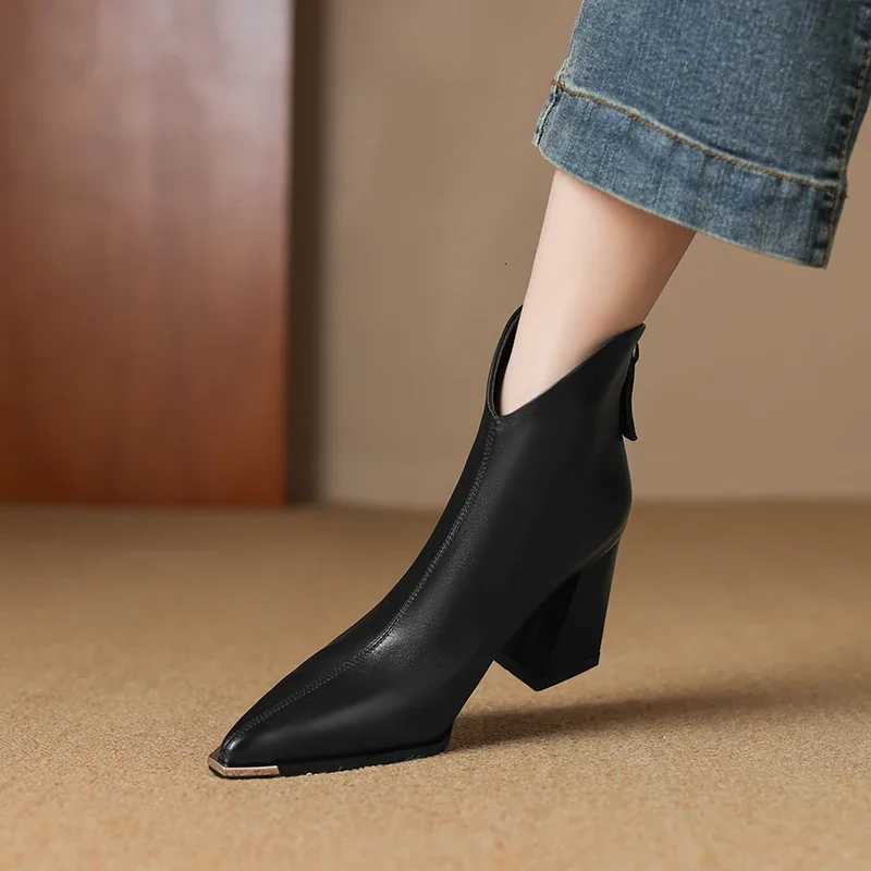 2025 Winter Sexy Women Leather Boots Luxury Pointed Brand Toe Chelsea Ankle Boots New Trendy High Heels Zipper Goth Pumps Shoes XJ250807