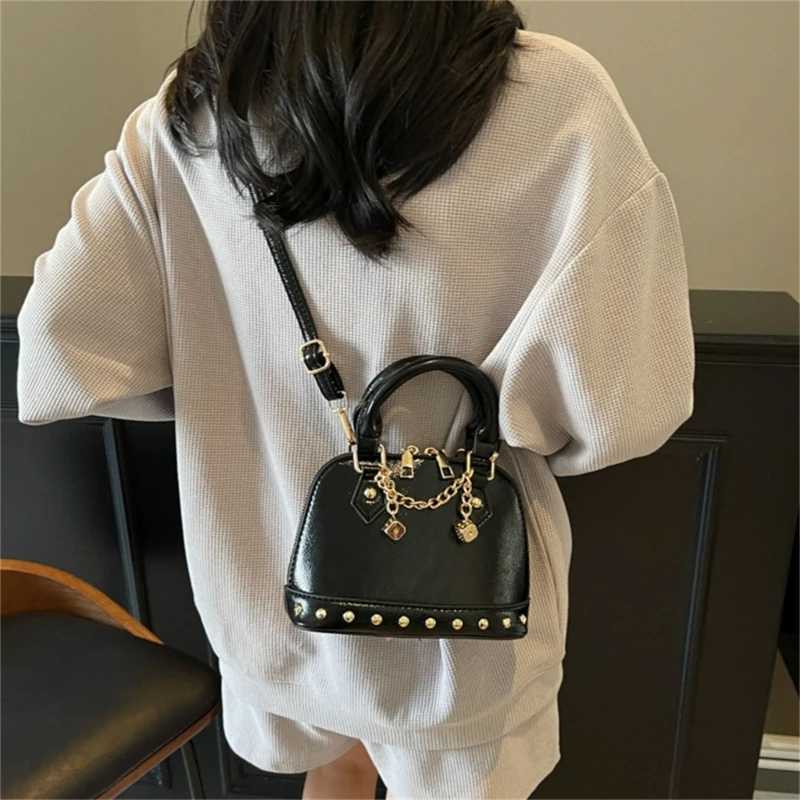 Contemporary PU Shell Handbags for Women Luxurious Shoulder Bags Practical Crossbody Purse for Office Travel or Daily Use Z250807