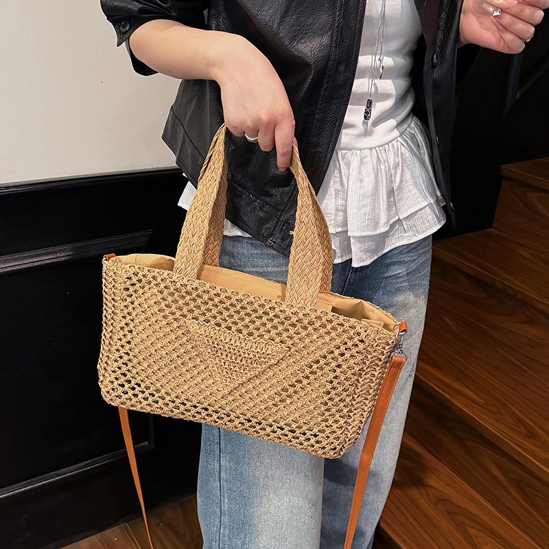 Beach Vacation Woven Bag Large Capacity Luxury Bag Designer Bag Handheld Straw Bag Casual Simple Hollow Shoulder Bag Versatile Crossbody Bag