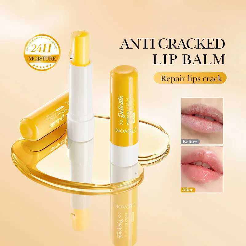 Propolis anti cracking gum lipstick deeply moisturizes softens and repairs lips and lipstick anti crackingXJ250807