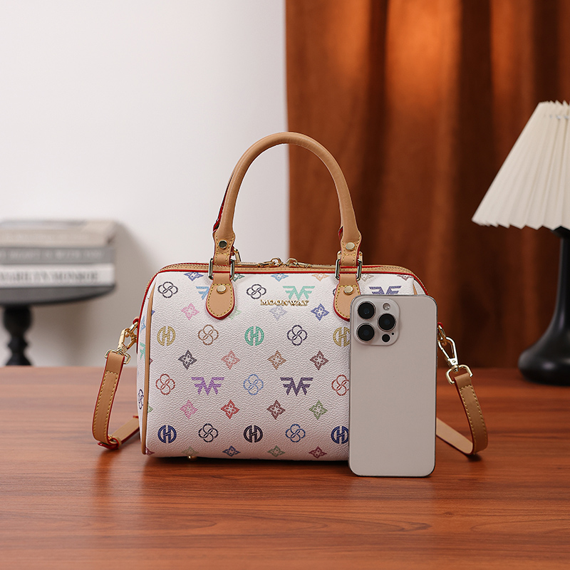 MKF designer bag free shipping Light luxury high-quality fashionable simple shoulder bags new outdoor versatile womens crossbody bag