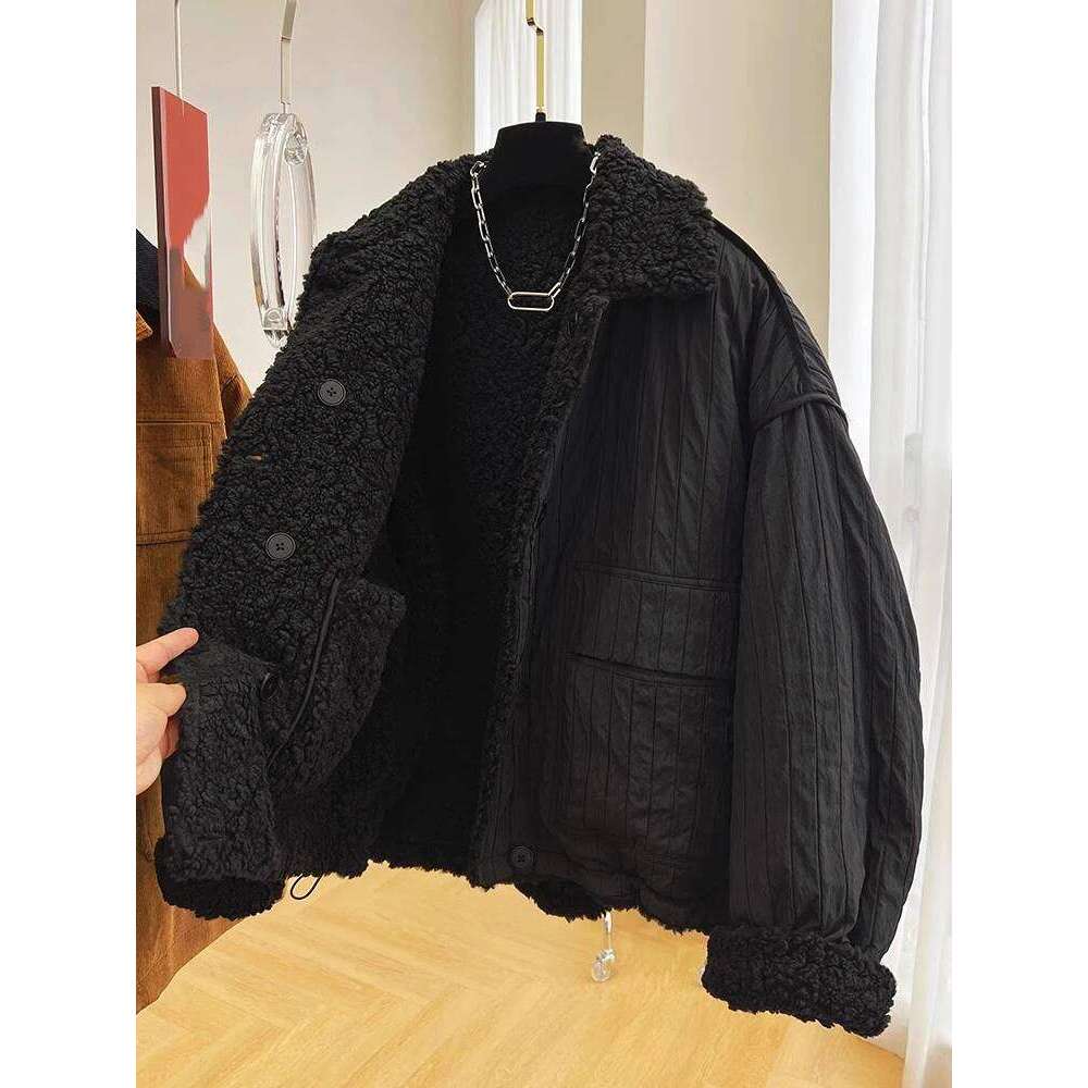 Designer Clothing 2025 Winter New Jackets Women Loose Thick Short Cotton-Padded Coat Ladies Solid Color Lamb Wool Warm Parkas Fashion