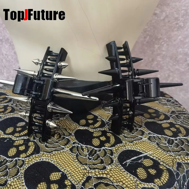 Women Y2K girl Harajuk Gothic lolita cosplay Grasp Clip spike horn Oval Hollow rivet Grasp Hair Crab Hair Accessories claws 250730