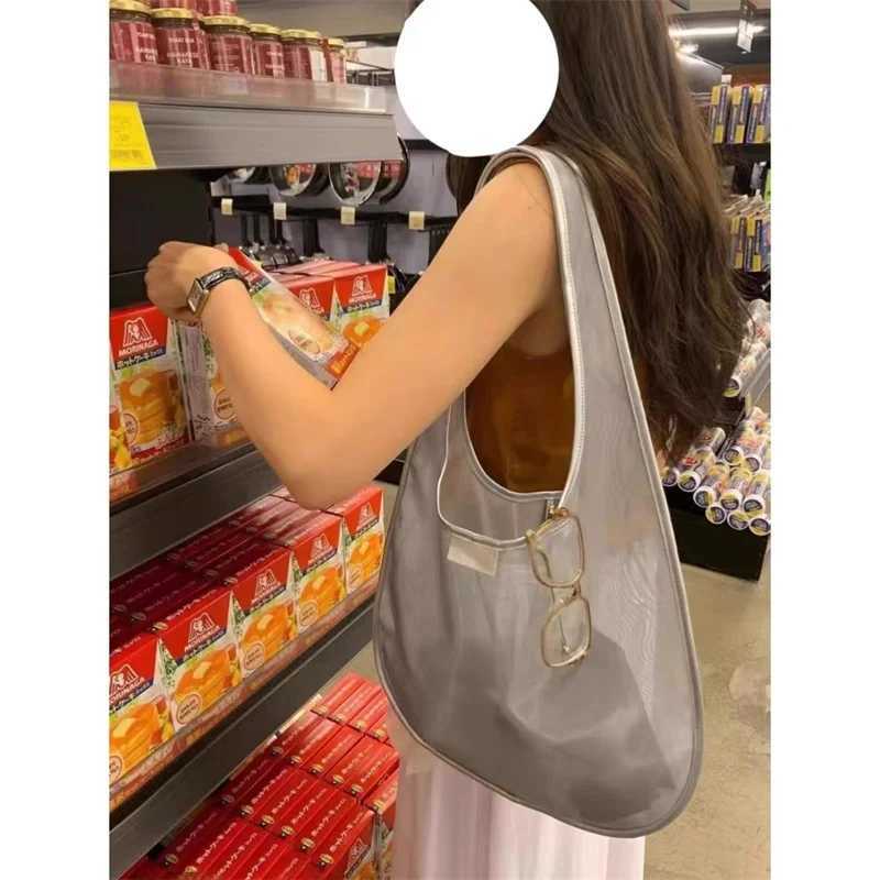 Faionable Silver Commuter Womens Bag 2025 New Design Versatile Shoulder Tote Bag URJR MIEBZ Large Size Artificial Leather Z250807