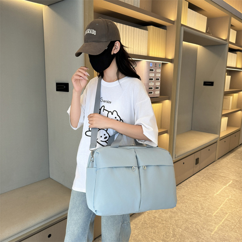 New Minimalist Solid Color Crossbody Large Capacity Strap Shoulder Multifunctional Sports Fiess Yoga Bag