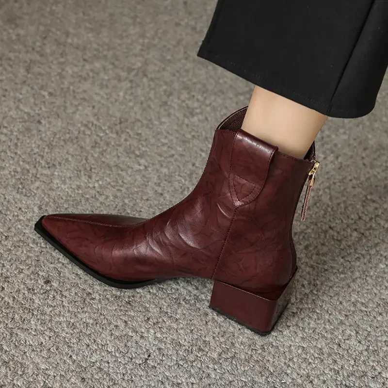 2025 Pointed Toe Women Wern Cowgirl Boots Fi Slip Chelsea Booties Style Autumn Female Thick Heel Shoes Heel 5CM XJ250807