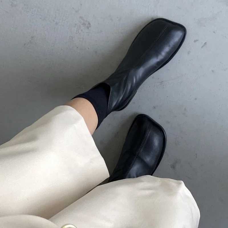 Women Leather Ankle Boots Flats Square Toe Designer Shoes Trend New Snow Boots Walking Goth Chelsea Boots Zip Female Shoes XJ250807