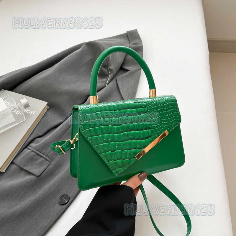 Simple Handheld Small Bag for Women 2025 New Trendy Fashion Crocodile Pattern Stylish Single Shoulder Crossbody Small Square Bag H250806